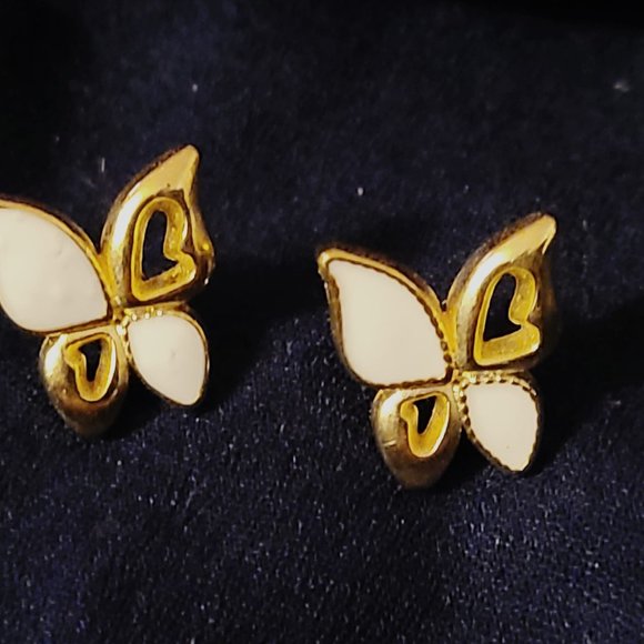 FNIO Gold Color Pearl Metal Hoop Earrings Set - Picture 7 of 11